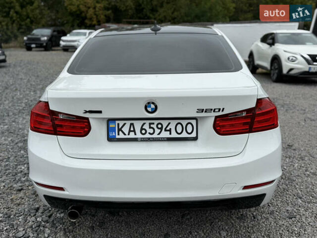 Белый БМВ 3 Серия, объемом двигателя 2 л и пробегом 155 тыс. км за 13400 $, фото 4 на Automoto.ua
