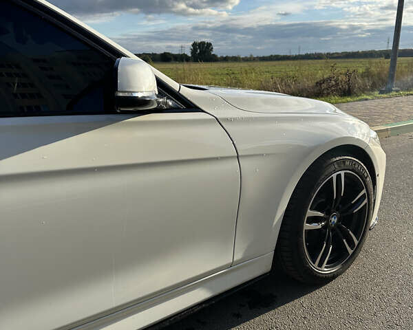 Белый БМВ 3 Серия, объемом двигателя 3 л и пробегом 123 тыс. км за 25000 $, фото 36 на Automoto.ua