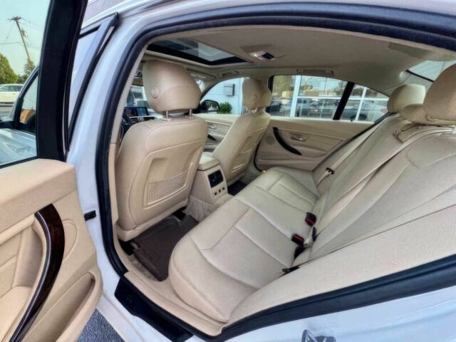 Белый БМВ 3 Серия, объемом двигателя 3 л и пробегом 78 тыс. км за 4500 $, фото 9 на Automoto.ua