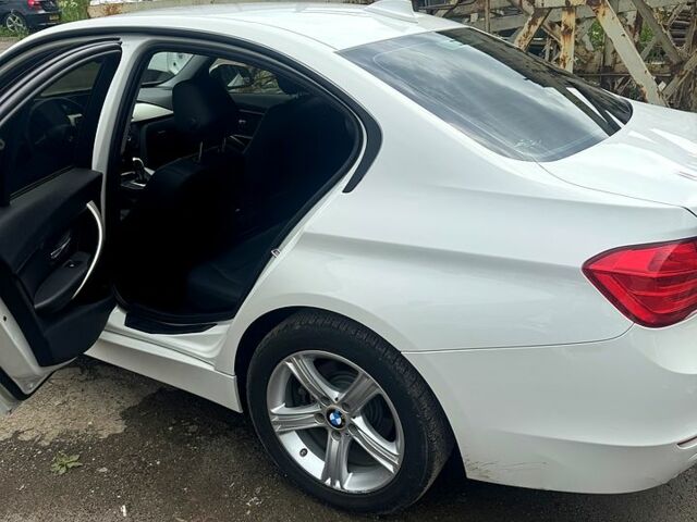 Белый БМВ 3 Серия, объемом двигателя 2 л и пробегом 179 тыс. км за 9900 $, фото 2 на Automoto.ua