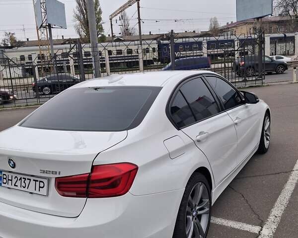 Белый БМВ 3 Серия, объемом двигателя 2 л и пробегом 220 тыс. км за 14500 $, фото 36 на Automoto.ua