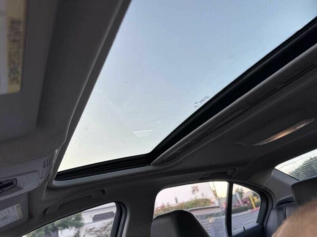 Білий БМВ 3 Серія, об'ємом двигуна 2 л та пробігом 70 тис. км за 10500 $, фото 8 на Automoto.ua