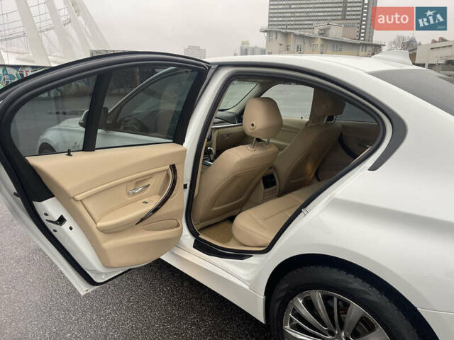 Белый БМВ 3 Серия, объемом двигателя 2 л и пробегом 125 тыс. км за 13500 $, фото 25 на Automoto.ua