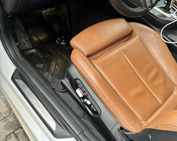 Білий БМВ 3 Серія, об'ємом двигуна 2 л та пробігом 158 тис. км за 19800 $, фото 18 на Automoto.ua