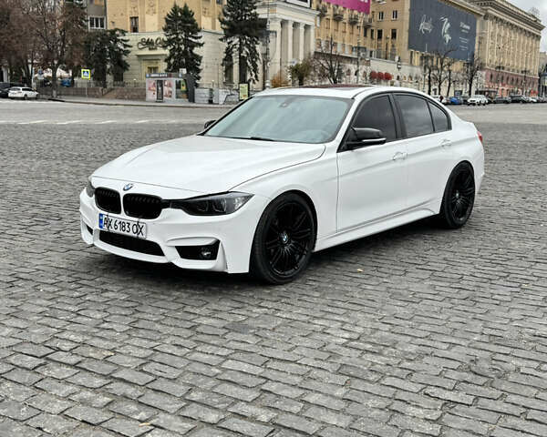 Белый БМВ 3 Серия, объемом двигателя 2 л и пробегом 127 тыс. км за 16300 $, фото 2 на Automoto.ua