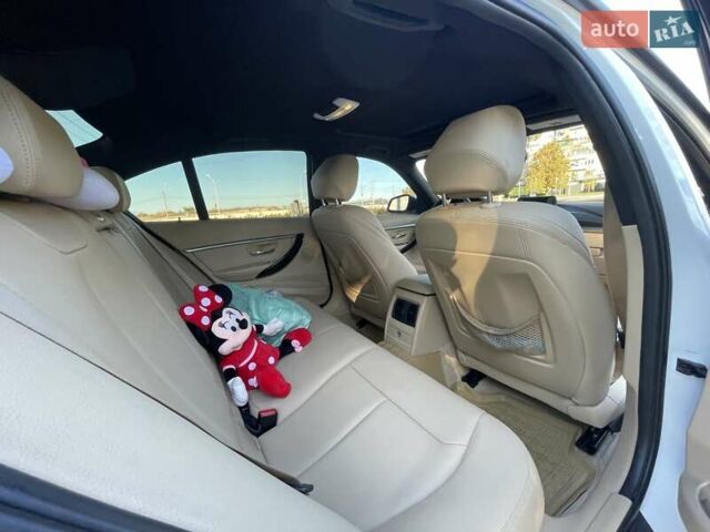 Білий БМВ 3 Серія, об'ємом двигуна 2 л та пробігом 71 тис. км за 15500 $, фото 3 на Automoto.ua