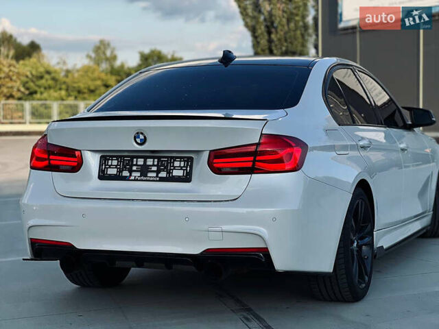 Білий БМВ 3 Серія, об'ємом двигуна 2 л та пробігом 159 тис. км за 18600 $, фото 8 на Automoto.ua