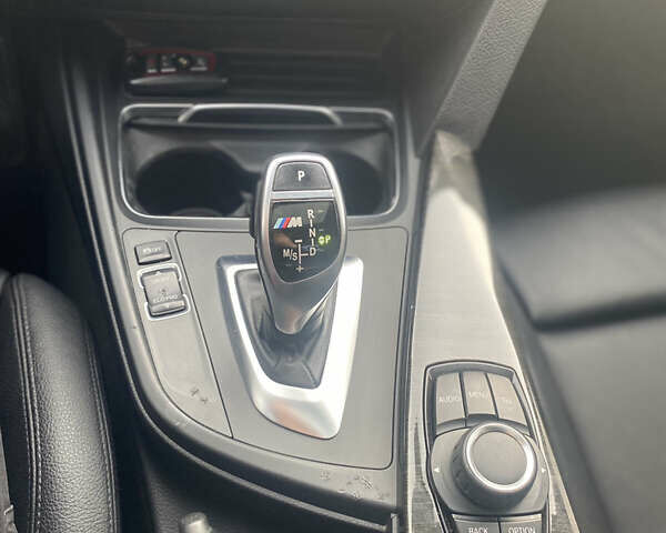 Білий БМВ 3 Серія, об'ємом двигуна 2 л та пробігом 140 тис. км за 16500 $, фото 15 на Automoto.ua