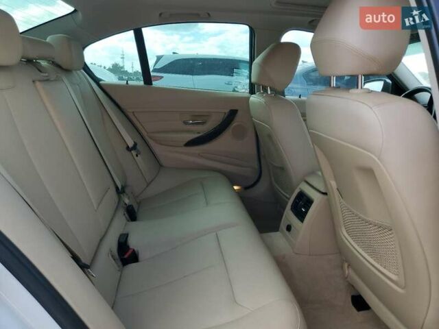 Белый БМВ 3 Серия, объемом двигателя 2 л и пробегом 141 тыс. км за 2000 $, фото 9 на Automoto.ua
