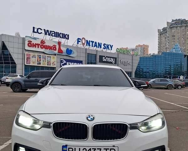 Белый БМВ 3 Серия, объемом двигателя 2 л и пробегом 220 тыс. км за 14500 $, фото 8 на Automoto.ua