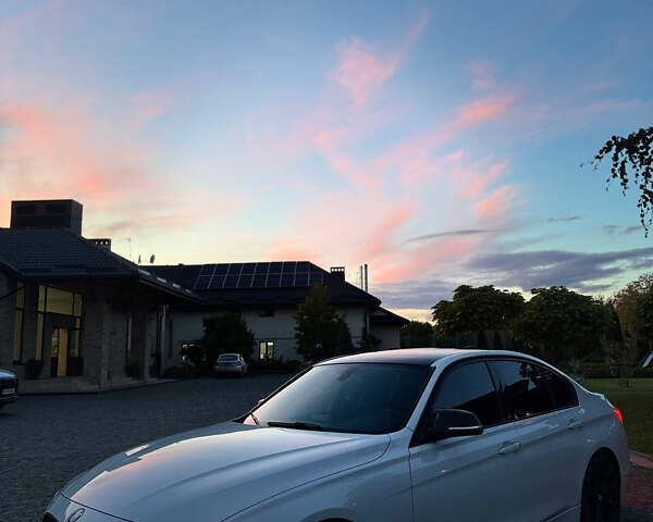 Белый БМВ 3 Серия, объемом двигателя 2 л и пробегом 220 тыс. км за 12900 $, фото 16 на Automoto.ua