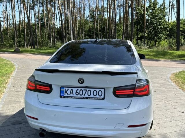 Белый БМВ 3 Серия, объемом двигателя 2 л и пробегом 145 тыс. км за 13300 $, фото 8 на Automoto.ua