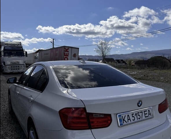 Білий БМВ 3 Серія, об'ємом двигуна 2 л та пробігом 240 тис. км за 15366 $, фото 1 на Automoto.ua