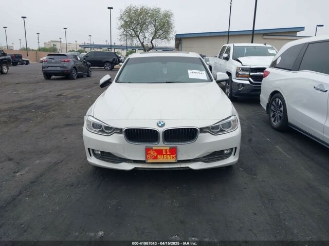 Білий БМВ 3 Серія, об'ємом двигуна 2 л та пробігом 114 тис. км за 11000 $, фото 1 на Automoto.ua