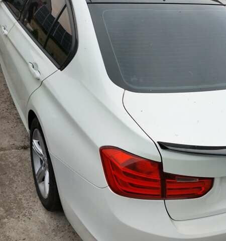 Білий БМВ 3 Серія, об'ємом двигуна 2 л та пробігом 205 тис. км за 13500 $, фото 2 на Automoto.ua