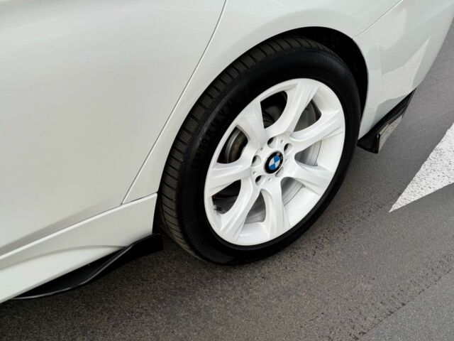 Білий БМВ 3 Серія, об'ємом двигуна 3 л та пробігом 178 тис. км за 18000 $, фото 23 на Automoto.ua