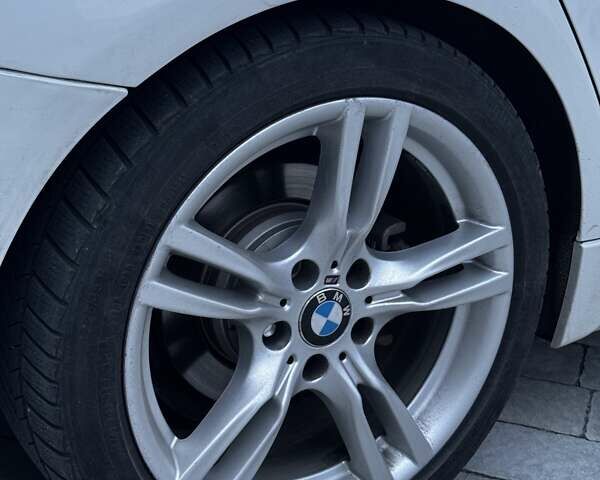 Белый БМВ 3 Серия, объемом двигателя 2 л и пробегом 161 тыс. км за 18000 $, фото 5 на Automoto.ua