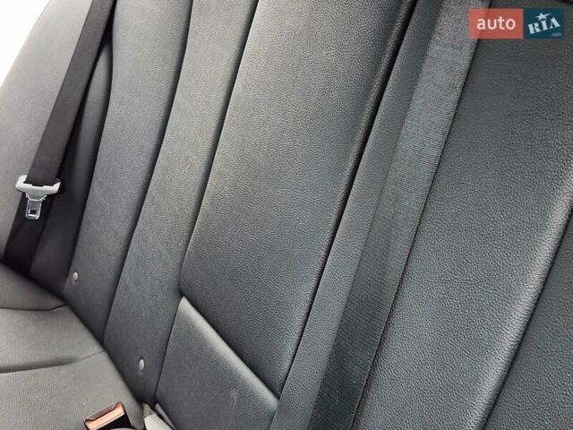 Белый БМВ 3 Серия, объемом двигателя 2 л и пробегом 141 тыс. км за 16999 $, фото 44 на Automoto.ua
