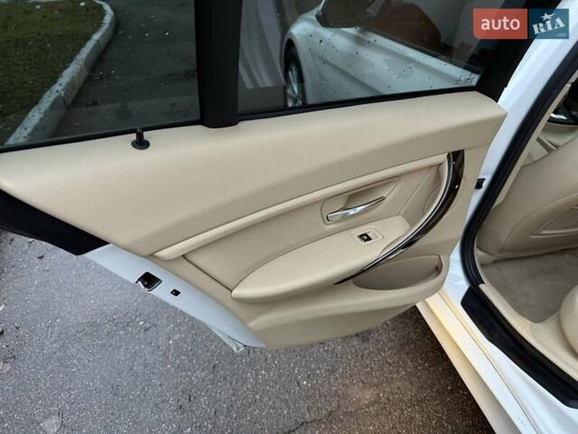 Белый БМВ 3 Серия, объемом двигателя 2 л и пробегом 159 тыс. км за 13500 $, фото 24 на Automoto.ua