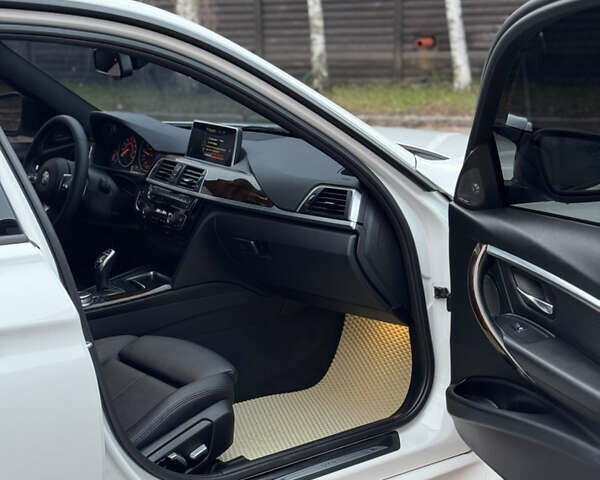 Білий БМВ 3 Серія, об'ємом двигуна 2 л та пробігом 149 тис. км за 16300 $, фото 15 на Automoto.ua