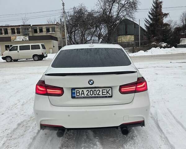 Белый БМВ 3 Серия, объемом двигателя 2 л и пробегом 187 тыс. км за 17900 $, фото 2 на Automoto.ua