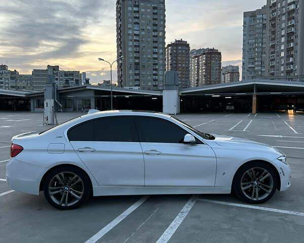 Белый БМВ 3 Серия, объемом двигателя 2 л и пробегом 98 тыс. км за 19700 $, фото 3 на Automoto.ua