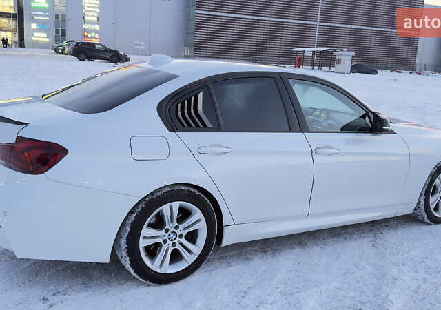 Белый БМВ 3 Серия, объемом двигателя 2 л и пробегом 155 тыс. км за 19800 $, фото 2 на Automoto.ua