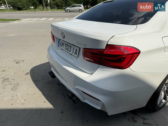 Белый БМВ 3 Серия, объемом двигателя 2 л и пробегом 132 тыс. км за 18500 $, фото 8 на Automoto.ua