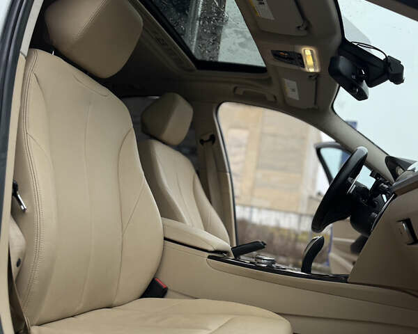 Білий БМВ 3 Серія, об'ємом двигуна 2 л та пробігом 190 тис. км за 13300 $, фото 12 на Automoto.ua