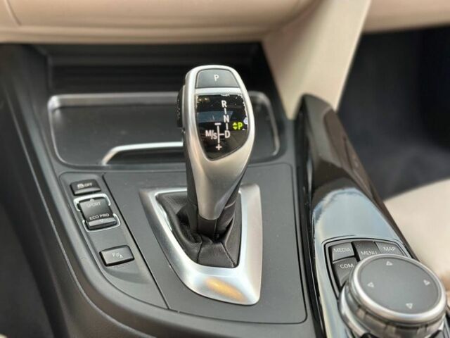 Белый БМВ 3 Серия, объемом двигателя 2 л и пробегом 187 тыс. км за 18499 $, фото 11 на Automoto.ua