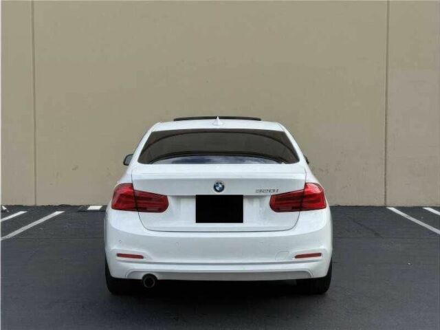 Білий БМВ 3 Серія, об'ємом двигуна 2 л та пробігом 119 тис. км за 4000 $, фото 4 на Automoto.ua