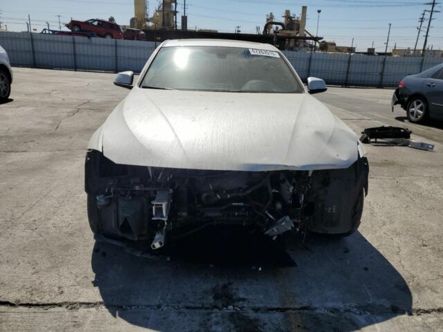 Белый БМВ 3 Серия, объемом двигателя 2 л и пробегом 170 тыс. км за 12000 $, фото 4 на Automoto.ua