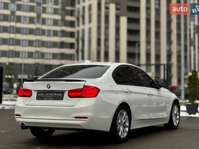 Белый БМВ 3 Серия, объемом двигателя 2 л и пробегом 171 тыс. км за 13300 $, фото 14 на Automoto.ua