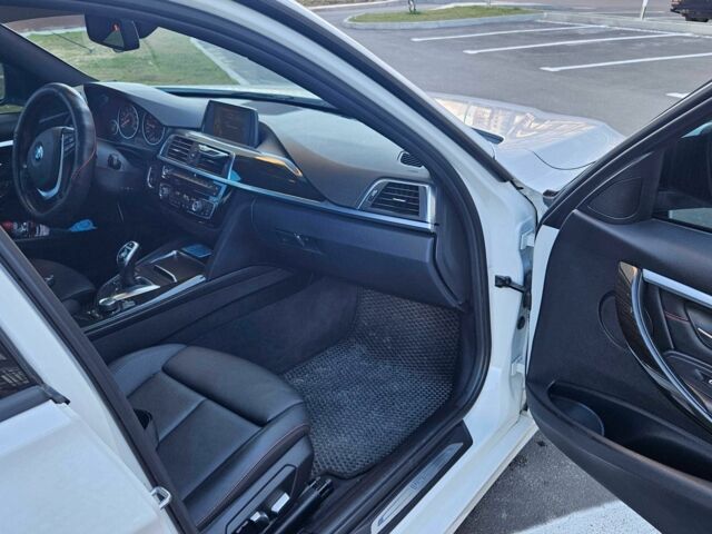 Білий БМВ 3 Серія, об'ємом двигуна 2 л та пробігом 161 тис. км за 16100 $, фото 8 на Automoto.ua