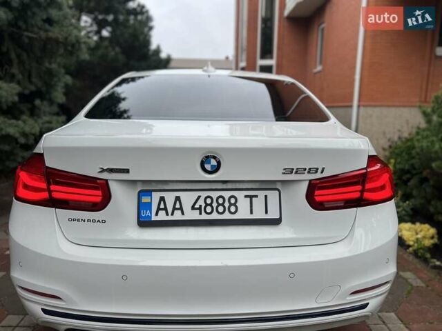 Білий БМВ 3 Серія, об'ємом двигуна 2 л та пробігом 42 тис. км за 17000 $, фото 7 на Automoto.ua