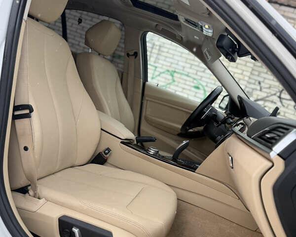 Белый БМВ 3 Серия, объемом двигателя 2 л и пробегом 190 тыс. км за 12900 $, фото 8 на Automoto.ua