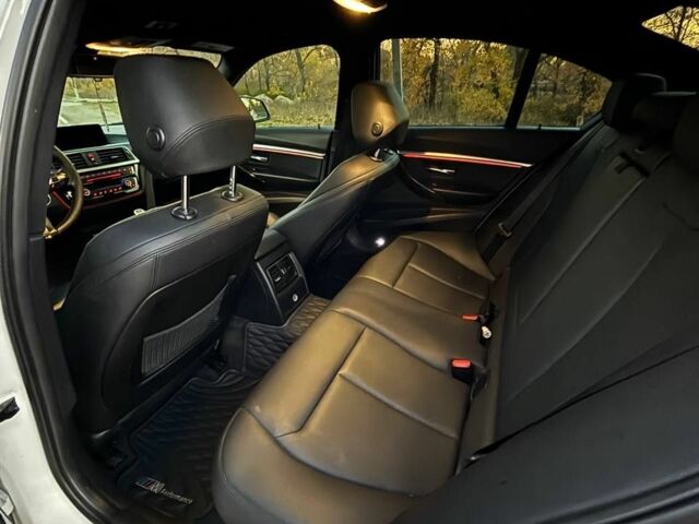 Білий БМВ 3 Серія, об'ємом двигуна 2 л та пробігом 155 тис. км за 17600 $, фото 9 на Automoto.ua