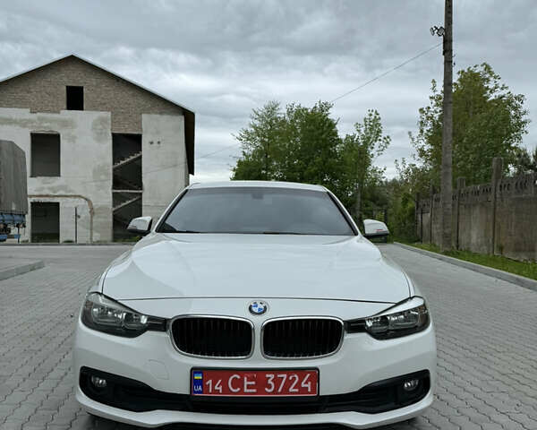 Білий БМВ 3 Серія, об'ємом двигуна 2 л та пробігом 125 тис. км за 14200 $, фото 9 на Automoto.ua