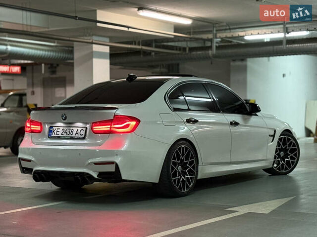 Белый БМВ 3 Серия, объемом двигателя 2 л и пробегом 156 тыс. км за 16500 $, фото 5 на Automoto.ua