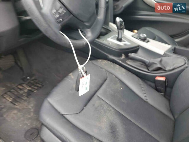 Білий БМВ 3 Серія, об'ємом двигуна 2 л та пробігом 96 тис. км за 9200 $, фото 30 на Automoto.ua