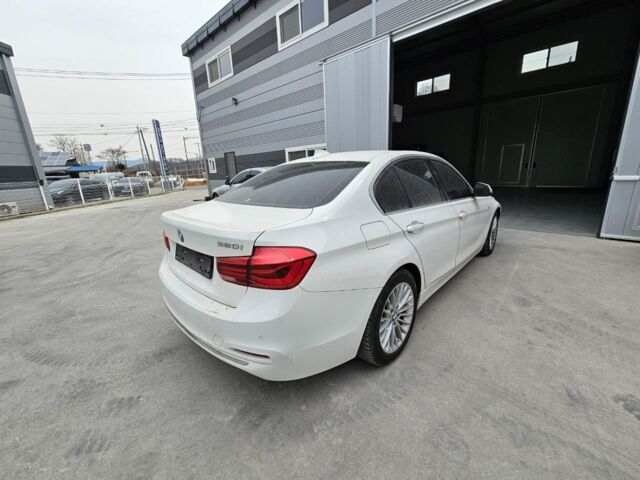 Білий БМВ 3 Серія, об'ємом двигуна 2 л та пробігом 72 тис. км за 12900 $, фото 5 на Automoto.ua