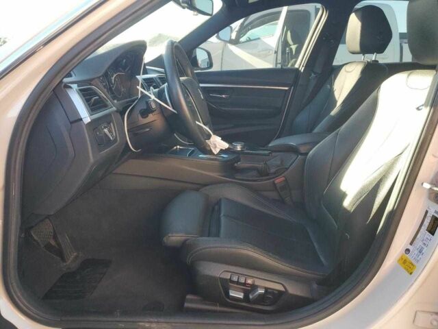 Белый БМВ 3 Серия, объемом двигателя 0 л и пробегом 60 тыс. км за 2400 $, фото 5 на Automoto.ua