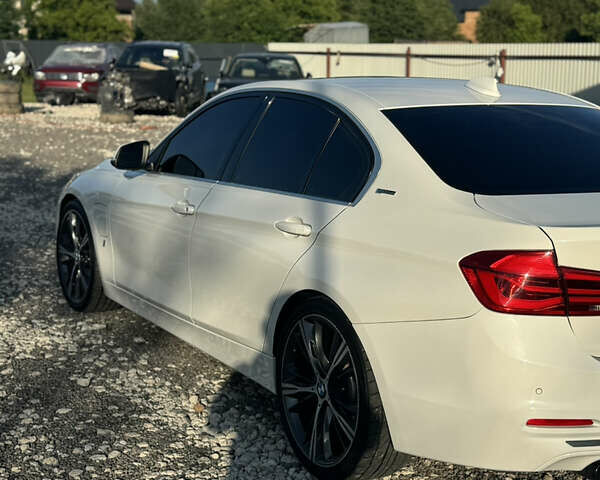 Білий БМВ 3 Серія, об'ємом двигуна 2 л та пробігом 165 тис. км за 17400 $, фото 4 на Automoto.ua