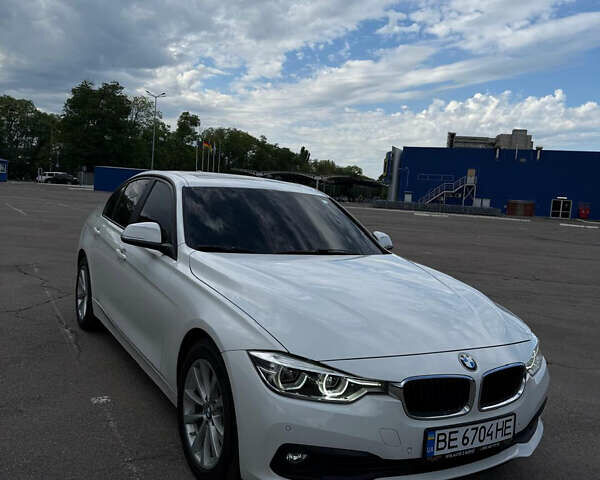 Белый БМВ 3 Серия, объемом двигателя 2 л и пробегом 163 тыс. км за 19500 $, фото 1 на Automoto.ua