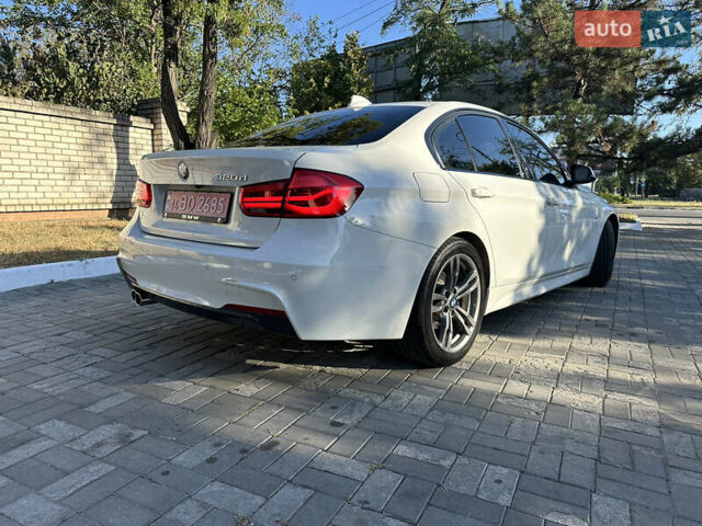 Белый БМВ 3 Серия, объемом двигателя 2 л и пробегом 180 тыс. км за 21500 $, фото 16 на Automoto.ua