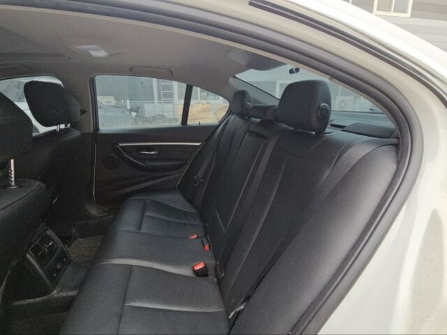 Білий БМВ 3 Серія, об'ємом двигуна 2 л та пробігом 72 тис. км за 12900 $, фото 26 на Automoto.ua