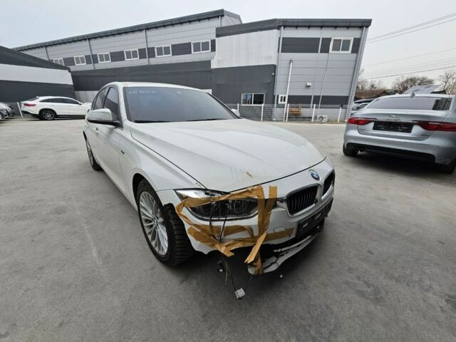 Білий БМВ 3 Серія, об'ємом двигуна 2 л та пробігом 72 тис. км за 12900 $, фото 13 на Automoto.ua