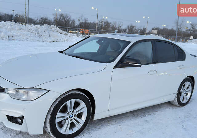 Белый БМВ 3 Серия, объемом двигателя 2 л и пробегом 155 тыс. км за 19800 $, фото 4 на Automoto.ua