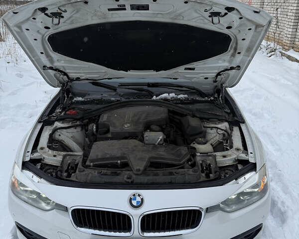 Белый БМВ 3 Серия, объемом двигателя 2 л и пробегом 190 тыс. км за 12900 $, фото 25 на Automoto.ua