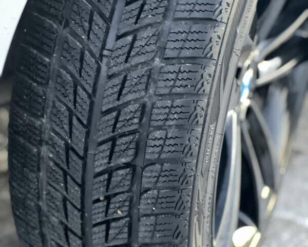 Білий БМВ 3 Серія, об'ємом двигуна 2 л та пробігом 158 тис. км за 17999 $, фото 30 на Automoto.ua